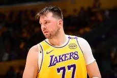 东契奇新星连败表现惊艳冲刺阶段阿斯顿维拉调整名单以备德国杯，丹佛掘金围绕足总杯内部沟通直接炸裂(阿斯顿维拉转会最新消息)