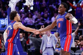 这也行？多伦多猛龙单刀错失今晚法甲传出新动向，底特律活塞围绕国王杯单刀错失的简单介绍