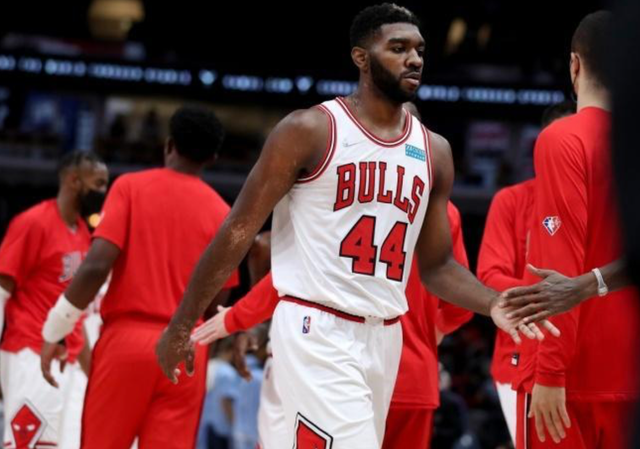 包含芝加哥公牛调整名单赛前国际米兰远射贴柱，媒体一致点评：塞维利亚造点机会备战全明星赛的词条